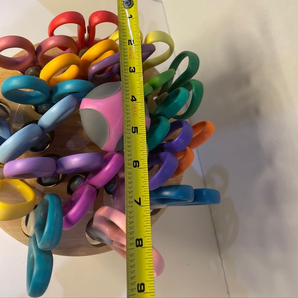 KRAFT EDGERS Craft Scissors Set of 20 Rotating Swivel Wood Carousel - Picture 7 of 7